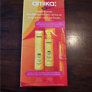Amika Smooth Over Frizz-Fighting Set